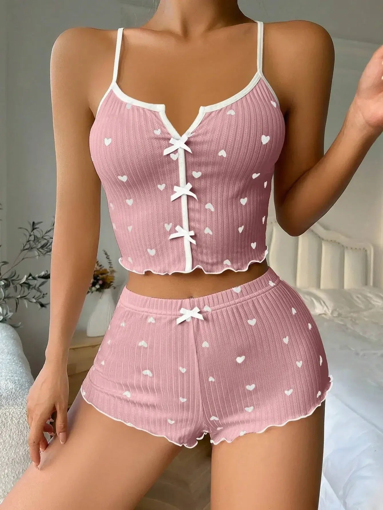 Kadın Pijama Takımı Kalp Baskı Yumuşak Nervürlü Kumaş Seksi Fırfır Trim Rahat
